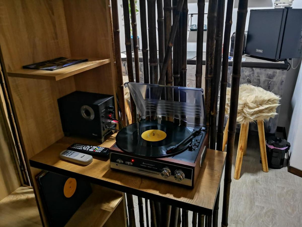 Appartment & Rooms Secondopiano ชิวีดาเล เดล ฟรีอูลี ภายนอก รูปภาพ